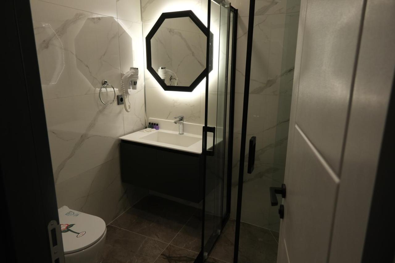 The Pearl Airport Hotel Arnavutkoy Esterno foto