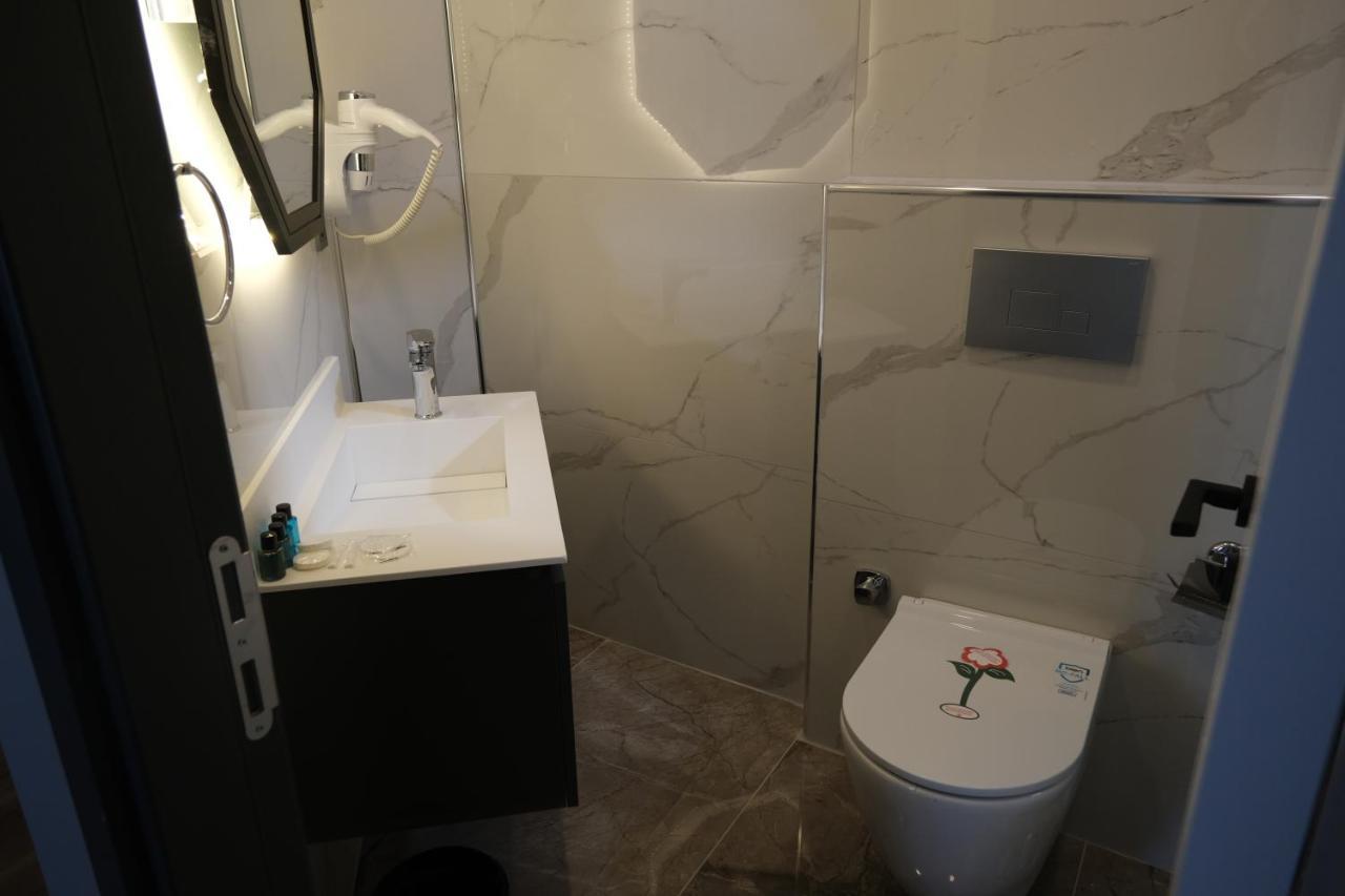 The Pearl Airport Hotel Arnavutkoy Esterno foto